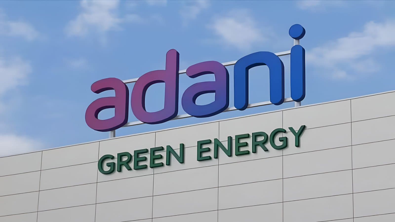 Adani Green Energy’s FY26 EBITDA Rises 23% to ₹10,865 Crore on Strong Capacity Addition
