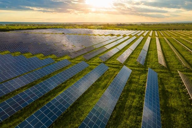 Waaree Renewable Technologies Wins 450 MWp Solar Project in Rajasthan